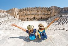 Seyahatsever Projesi ile gezecek gençlere 5 rota önerisi Avrupa’nın en iyi performans gösteren ülkeleri, 2019’un aynı dönemiyle kıyaslandığında Türkiye ve Yunanistan oldu.