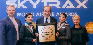 Air Astana’ya onuncu kez Skytrax Ödülü Air Astana Grup Başkanı ve CEO'su Peter Foster