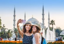 İstanbul’un popüler Instagram durakları İstanbul'daki İkonik Yapılar Ziyaretçi Akınına Uğruyor