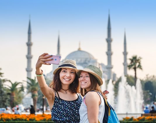 İstanbul’un popüler Instagram durakları İstanbul'daki İkonik Yapılar Ziyaretçi Akınına Uğruyor