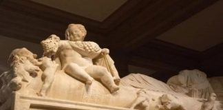 Yurt dışına kaçırılan eserler Türkiye’ye döndü