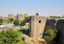 Diyarbakır’ın Hevsel Bahçeleri risk altında Diyarbakır Surları