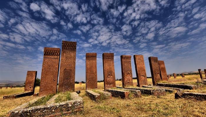 Geleneksel Ahlat Taş İşçiliği