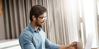 Türkiye’de Uzaktan Çalışan Personeline Yasak Getirdi Türkiye’den Çalışan Personeline Yasak Getirdi