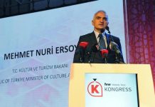 Bakan Ersoy Alman turizmcilerle buluştu Bakan Ersoy Alman turizmcilerle buluştu