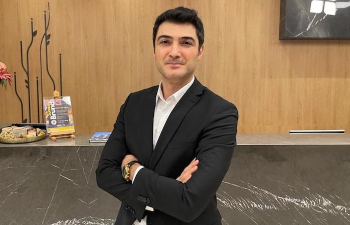 Hilton Garden Inn Tiran Hotel Genel Müdürü Selçuk Kazan Tiran Türklere önemli fiyat avantajı sunuyor