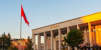 Alman Turistlerin İlgisi Akdeniz’den Balkanlar’a Kayıyor Vizesiz seyahatin yeni adresi Arnavutluk