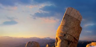 Nemrut Dağı kış mevsiminde ilk kez turist ağırlıyor