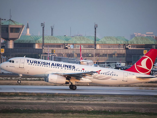 İstanbul–Antalya Seferinde Duman Panik Yarattı: Yolcular Slide ile Tahliye Edildi