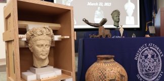 ABD’de ele geçirilen 12 tarihi eser Türk yetkililere iade edildi