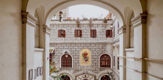 İstiklal Caddesi’nin saklı kilisesi: Santa Maria Draperis