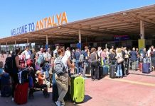 Antalya’ya Günde 100 Bin Turist Gelmeye Başladı! Neden Hala Turist Sayısından Ötesini Konuşmuyoruz?