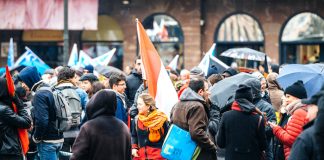 Dünya turizminin gözde destinasyonunda grev krizi Turizminin gözde destinasyonunda grev krizi