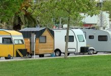 Kartal Sahil’de karavan işgali tartışması https://www.milliyet.com.tr/ekonomi/deprem-ve-pandemiden-sonra-talep-patlamasi-yasaniyor-fiyati-860-bin-lira-6952546