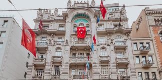 Taksim’de bir tarih ve sanat üssü olarak Mısır Apartmanı
