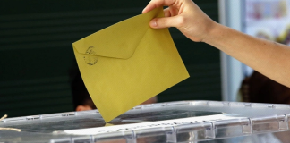 Yurt dışında ve gümrük kapılarında oy sayısı 1,5 milyonu aştı