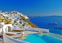 Ege Adaları’ndaki sismik hareketlilik turistleri Türkiye’ye mi yönlendiriyor? Komşu'da sahibinden satılık aile otelleri