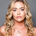 Denise Richards ve OnlyFans Başarısı: Aylık 2 Milyon Dolar Gelir Denise Richards ve OnlyFans Başarısı: Aylık 2 Milyon Dolar Gelir