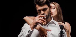 En İyi Viskiler Viski Nasıl ve Neyle İçilir? İdeal Viski Deneyimi için İpuçları En İyi Viskiler Viski Nasıl ve Neyle İçilir? İdeal Viski Deneyimi için İpuçları