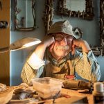 Deniz, dal parçaları ve hayaller: Mehmet Türkçelik ile Driftwood Sanatı