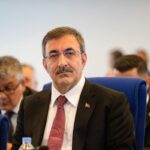 Yılmaz’dan Ekonomi Değerlendirmesi: Turizm Gelirleri %6,6 Artış Gösterdi Cumhurbaşkanı Yardımcısı Cevdet Yılmaz