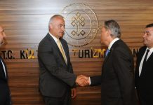 Firuz Bağlıkaya Kazanamayacağı Bir Savaşı Neden Sürdürüyor? Kültür ve Turizm Bakanı Mehmet Ersoy ve TÜRSAB Başkanı Firuz Bağlıkaya