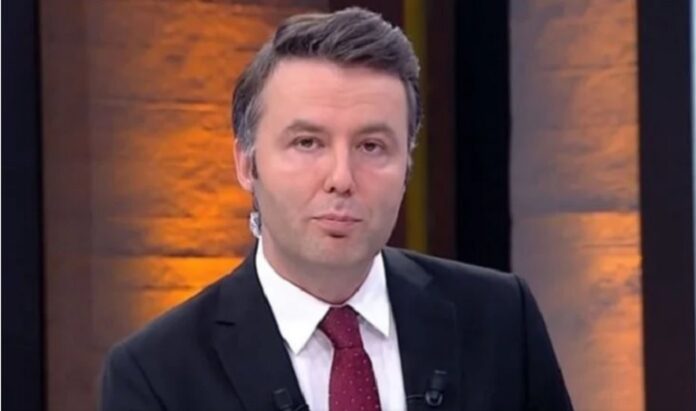 Habertürk programcısı Mehmet Akif Ersoy THY'nin Fazla Bilet Satışı Uygulaması Mehmet Akif Ersoy'u Mağdur Etti