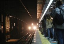 Marmaray’da intihar Marmaray'da intihar