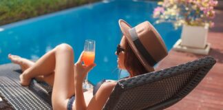 İstanbul’daki Lüks Otel Havuzlarında Gizlilik İhlalleri İstanbul'daki Lüks Otel Havuzlarında Gizlilik İhlalleri