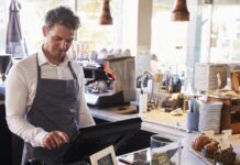 Yiyecek & İçecek Sektöründe Karlılığı Artıran Yeni Teknolojiler: 4 Önemli Trend Yiyecek & İçecek Sektöründe Gelir Artışı: 4 Yenilikçi Teknoloji