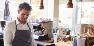 Yiyecek & İçecek Sektöründe Karlılığı Artıran Yeni Teknolojiler: 4 Önemli Trend Yiyecek & İçecek Sektöründe Gelir Artışı: 4 Yenilikçi Teknoloji