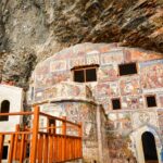 Kültür Varlıklarının Restorasyon Çalışmaları 10 Kat Arttı Tarihi Sümela manastırı, restorasyon yapıldığı gerekçesiyle üç yıl kapalı tutuldu. Yapılan restorasyon ve onarımlar, manastırın eski halini bilenleri şaşırtıyor.