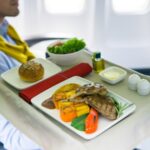 Uçuşta Yenilmesi Tavsiye Edilen 3 Sağlıklı Yiyecek Uçuşta Yenilmesi Tavsiye Edilen 3 Sağlıklı Yiyecek