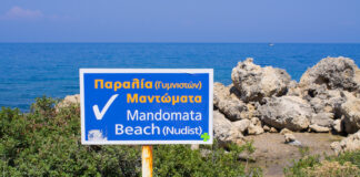 Ege’nin Cennet Adasında ‘Çıplaklık’ Gerilimi! Ege'nin Cennet Adasında 'Çıplaklık' Gerilimi!