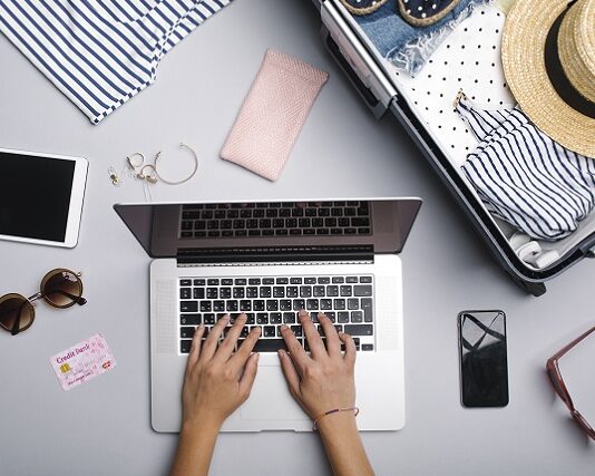 Tatilcileri Hedef Alan 8 Dolandırıcılık Tehdidi tatile giderken alınacaklar