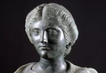 ABD’den Türkiye’ye: Çalıntı Tarihi Eser Geri Dönüyor! ABD'den Türkiye'ye: Çalıntı Tarihi Eser Geri Dönüyor!