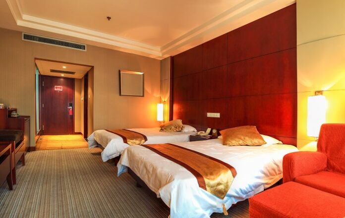 hotel room Misafir Deneyiminizi Yok Eden 6 Önemli Hata