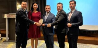 Yılın En İyi B2B Acentesi Ödülü Paximum’un Oldu Yılın En İyi B2B Acentesi Ödülü Paximum