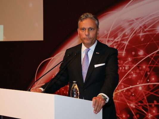 Bağlıkaya: Kadın Sürücüler Sektörde Hizmet Kalitesini Yükseltecek Türkiye Seyahat Acentaları Birliği (TÜRSAB) Başkanı Firuz Bağlıkaya