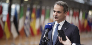 Miçotakis Kapıda Vize Uygulaması İçin Tarih Verdi Kapıda Vize Uygulaması İçin Tarih