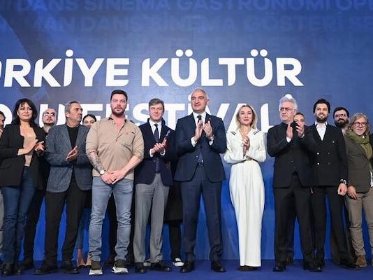 Bakan Ersoy Açıkladı: Kültür Yolu Festivalleri Belediye Konserlerinden Daha Ucuza Mal Oldu Kültür Yolu Festivali'nin 2024 Yılı Takvimi