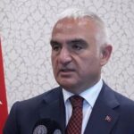 Bakan Ersoy’dan Turist Rehberliği Meslek Kanunu’na İlişkin İlk Açıklama Bakan Ersoy'dan Turist Rehberliği