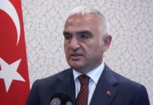 Bakan Ersoy’dan Turist Rehberliği Meslek Kanunu’na İlişkin İlk Açıklama Bakan Ersoy'dan Turist Rehberliği