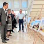 Antalya Bilim Üniversitesi’nde Turizm Karikatürleri Sergisi Açıldı Antalya Bilim Üniversitesi’nde Turizm Karikatürleri Sergisi Açıldı