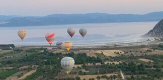 Salda Gölü’nde Balon Turizmi Başladı Foto: @Turizmgunlugu Salda Gölü'nde Balon Turizmi Başladı