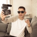 Turizm ve Seyahat Fenomenlerinin Karıştığı Yasa Dışı Bahis Skandalı! Fenomenlere Kesilen Gizli Reklam Cezalarının Hukuki Boyutları Neler?