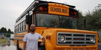 School Bus ile Türkiye-Nepal Arasında 25 bin Kilometre Yol Katetti School Bus ile Türkiye-Nepal Arasında 25 bin Kilometre Yol Katetti