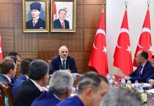 Diyarbakır Turizmi Canlanacak mı? Vali Murat Zorluoğlu, Sektör Temsilcileriyle Buluştu Diyarbakır Valisi Zorluoğlu, turizm sektör temsilcileriyle bir araya geldi