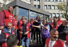 Kadıköy Belediyesi İşçilerinin Aldığı Grev Kararı Bir Dakika Sürdü Kadıköy Belediyesine Grev Kararı Asıldı