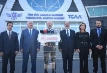 Bakan Uraloğlu’ndan Hava Yolu Biletlerine İlişkin Tavan Ücret Açıklaması Bakan Uraloğlu'ndan Hava Yolu Biletlerine İlişkin Tavan Ücret Açıklaması